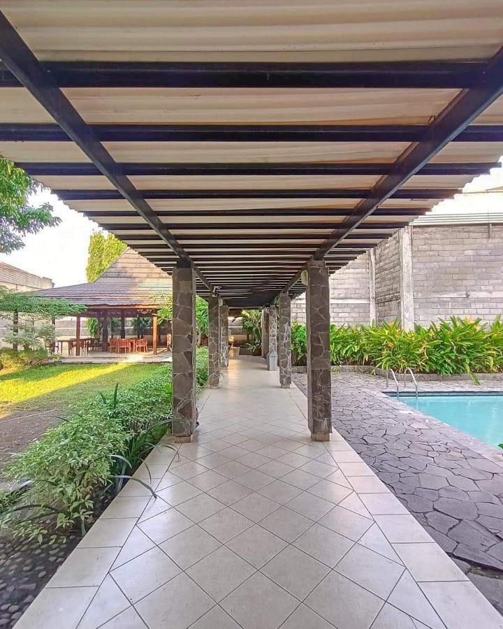 Guest House Teras Solo Syariah Exterior foto