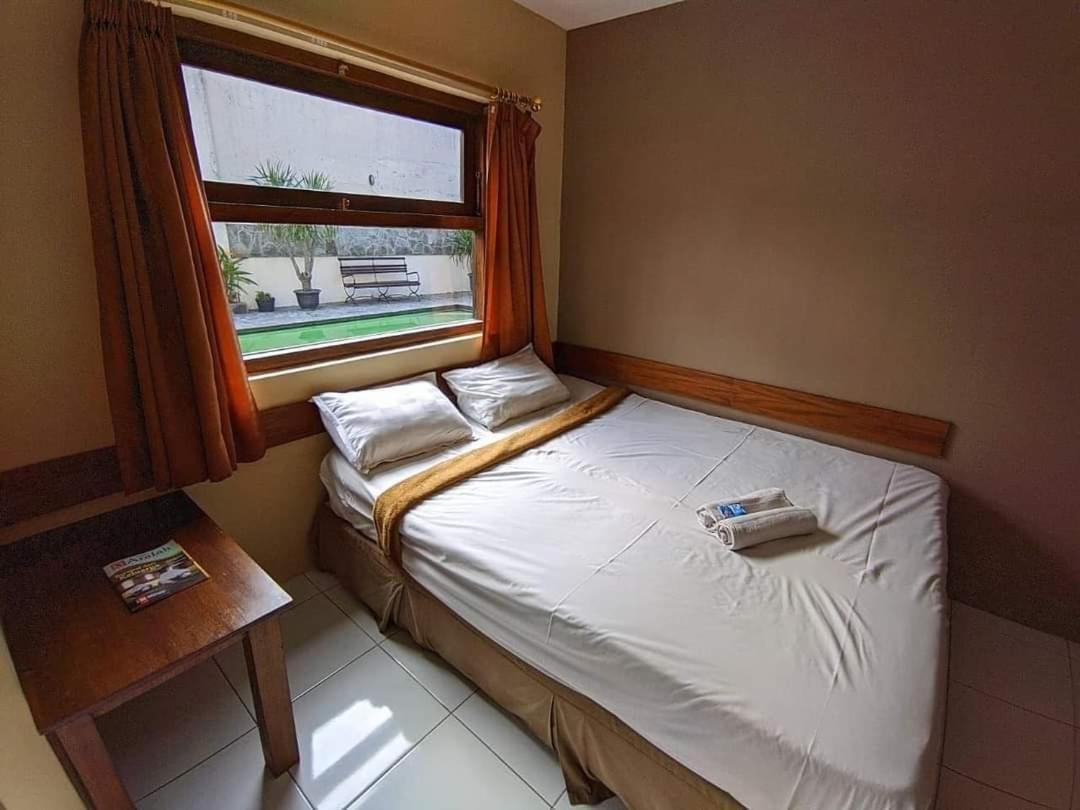 Guest House Teras Solo Syariah Exterior foto