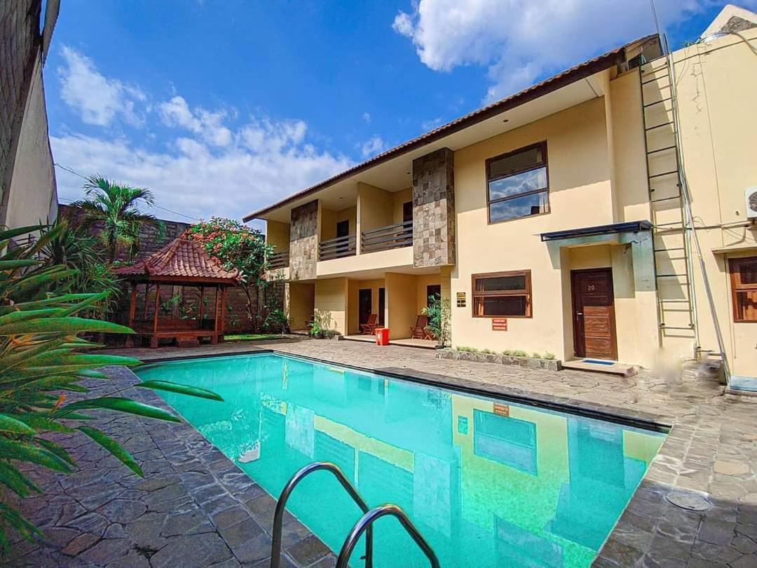 Guest House Teras Solo Syariah Exterior foto